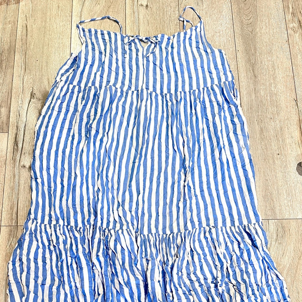 Woman Dress size 2XL NEW with tag